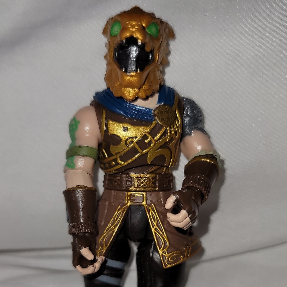 Fortnite Battle Hound Gold Wolf Action Figure. 4.25" Figure